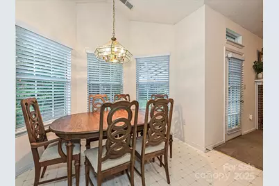 5607 Oak Drive, Charlotte, NC 28216 - Photo 12