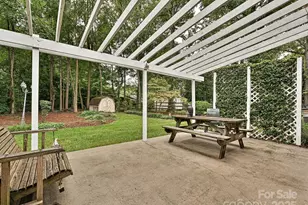 5607 Oak Dr, Charlotte, NC 28216 - Photo 22