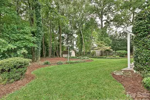 5607 Oak Dr, Charlotte, NC 28216 - Photo 26