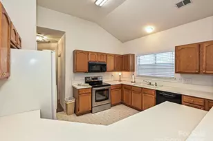 5607 Oak Dr, Charlotte, NC 28216 - Photo 8