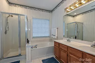 5607 Oak Dr, Charlotte, NC 28216 - Photo 16