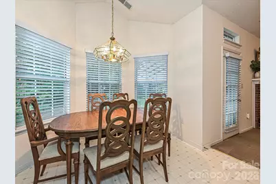 5607 Oak Drive, Charlotte, NC 28216 - Photo 12