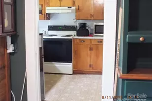 5034 Green Rd, Heath Springs, SC 29058 - Photo 10