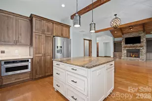 50 Hallett Ct, Asheville, NC 28803 - Photo 10