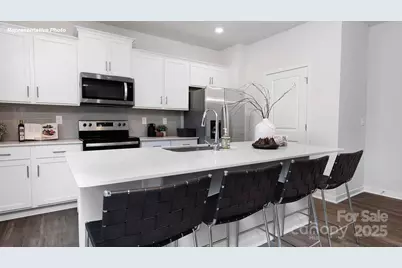 470 Janie Circle, Newton, NC 28658 - Photo 2