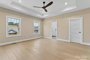 54 Olde Oak Ln, Hendersonville, NC 28792 - Photo 18