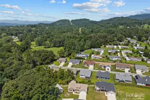 54 Olde Oak Ln, Hendersonville, NC 28792 - Photo 8