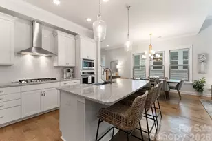 521 Belton St, Charlotte, NC 28209 - Photo 2