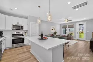 413 Nathaniel Wy, Charlotte, NC 28213 - Photo 2