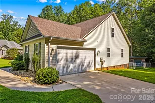 215 Meadow Lake Dr, Salisbury, NC 28146 - Photo 8