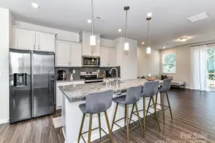 2313 Lazette Dr, Charlotte, NC 28216 - Photo 10