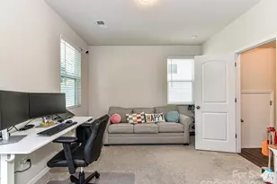 2313 Lazette Dr, Charlotte, NC 28216 - Photo 6