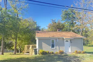 329 Morehead Rd, Marion, NC 28752 - Photo 2