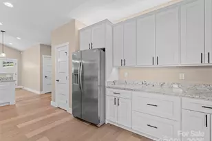 58 Olde Oak Ln, Hendersonville, NC 28792 - Photo 18