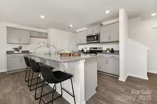 1065 20th Ave Loop SE, Hickory, NC 28602 - Photo 4