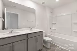 1065 20th Ave Loop SE, Hickory, NC 28602 - Photo 16