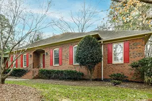 3517 Honeysuckle Dr, Matthews, NC 28104 - Photo 4