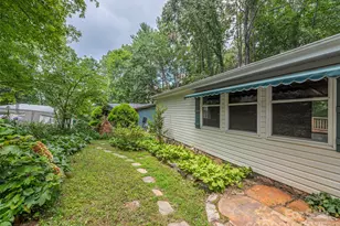 64 Mountain Site Ln, Asheville, NC 28803 - Photo 24