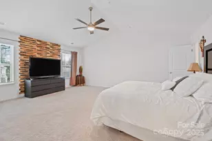 919 Rock Haven Dr, Charlotte, NC 28216 - Photo 24