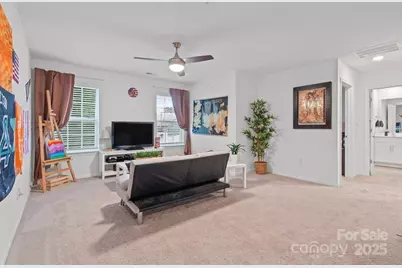 919 Rock Haven Drive, Charlotte, NC 28216 - Photo 18