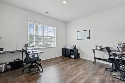 919 Rock Haven Drive, Charlotte, NC 28216 - Photo 6