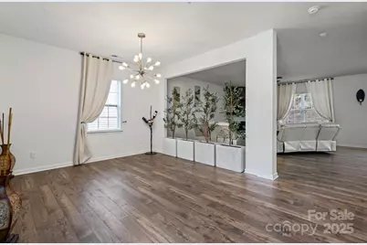 919 Rock Haven Drive, Charlotte, NC 28216 - Photo 2