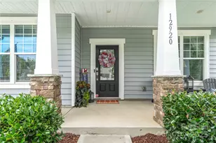 12920 Heath Grove Dr, Huntersville, NC 28078 - Photo 2