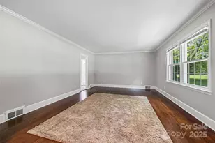 1045 Dooley Dr, Charlotte, NC 28227 - Photo 6