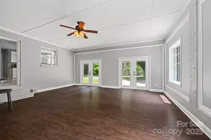 1045 Dooley Dr, Charlotte, NC 28227 - Photo 26