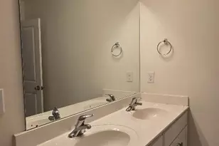 10422 Bradstreet Commons Way, Charlotte, NC 28215 - Photo 18