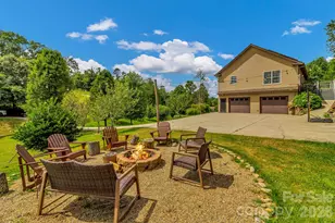 159 S Willow Brook Dr, Asheville, NC 28806 - Photo 2