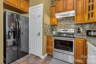 159 S Willow Brook Dr, Asheville, NC 28806 - Photo 12