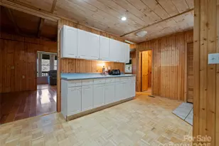 140 Hangin Dog Ln, Lake Toxaway, NC 28747 - Photo 8