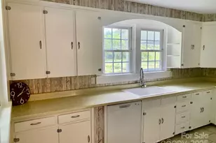 1294 Cane Creek Rd, Bakersville, NC 28705 - Photo 14