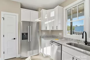 30 Olde Oak Ct, Hendersonville, NC 28792 - Photo 6