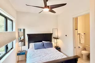 1005 Zinc Ln, Charlotte, NC 28205 - Photo 2