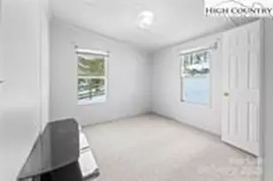 111 Oxford Ln, Blowing Rock, NC 28605 - Photo 20