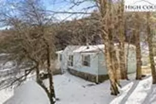 111 Oxford Ln, Blowing Rock, NC 28605 - Photo 34