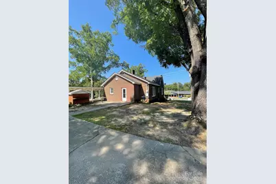 1302 W A Street, Kannapolis, NC 28081 - Photo 6