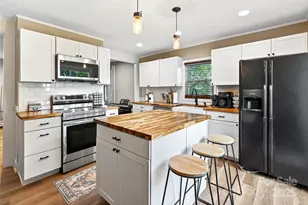 87 2nd St, Marion, NC 28752 - Photo 2