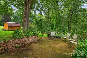 102 Aycock St, Black Mountain, NC 28711 - Photo 6