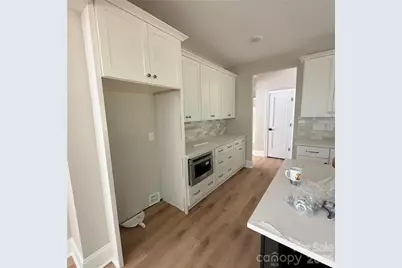 5019 Ardenwoods Drive, Charlotte, NC 28215 - Photo 10