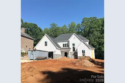 5019 Ardenwoods Drive, Charlotte, NC 28215 - Photo 2
