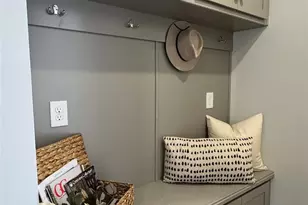 2936 Sloan Dr, Charlotte, NC 28208 - Photo 6