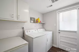 7335 Meadowdale Ln, Charlotte, NC 28212 - Photo 32