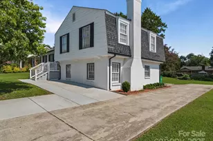 7335 Meadowdale Ln, Charlotte, NC 28212 - Photo 2