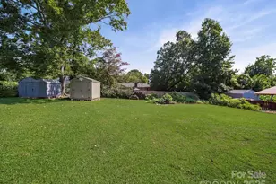 7335 Meadowdale Ln, Charlotte, NC 28212 - Photo 36