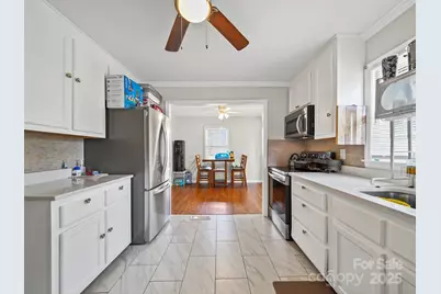 7335 Meadowdale Lane, Charlotte, NC 28212 - Photo 12