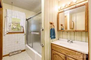 141 Macedonia Rd, Asheville, NC 28804 - Photo 18