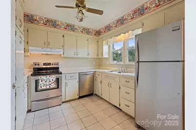 241 Grandview Circle, Waynesville, NC 28786 - Photo 14